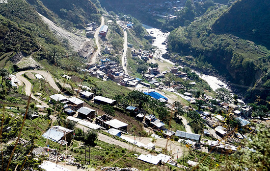 Drive Kathmandu/ Syabrubensi by local bus or private jeep (1450 m)